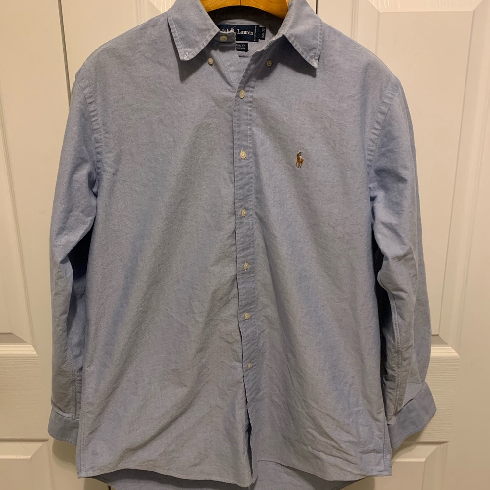 Men’s Ralph Lauren button down oxford blue casual shirt.
